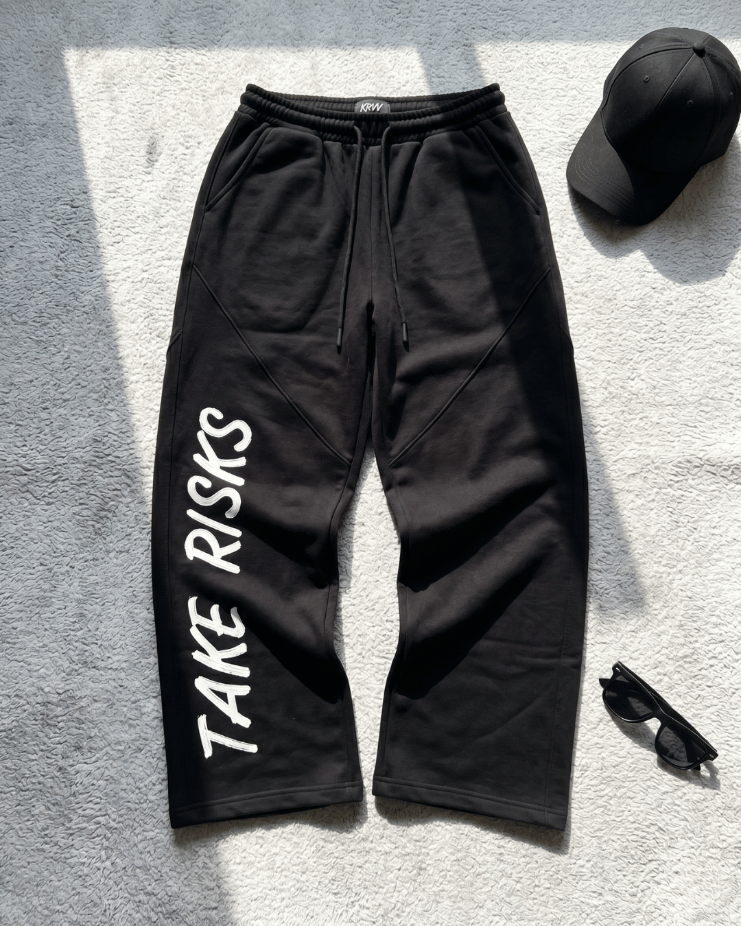 BAGGY SWEATPANTS — KRVV