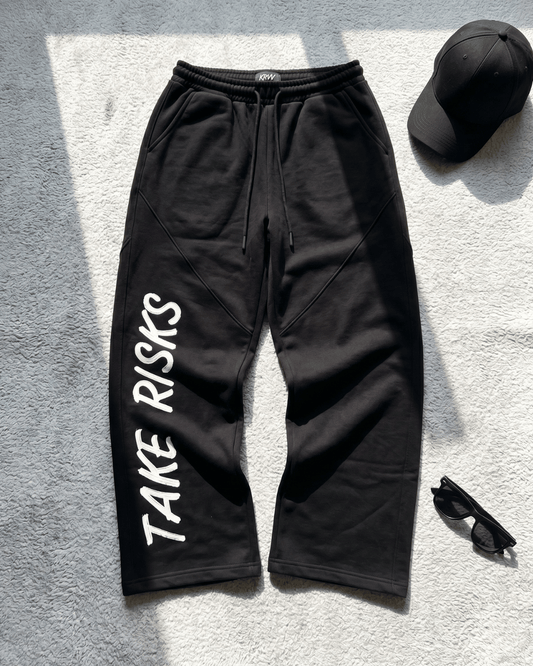 BAGGY SWEATPANTS — BLACK